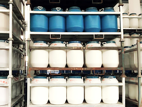 抗靜電劑生產廠家實建化工告知您:抗靜電劑的分類及選擇 抗靜電劑生產廠家實建化工告知您:抗靜電劑的分類及選擇