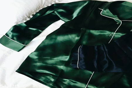 1531266459858785 1531266459858785